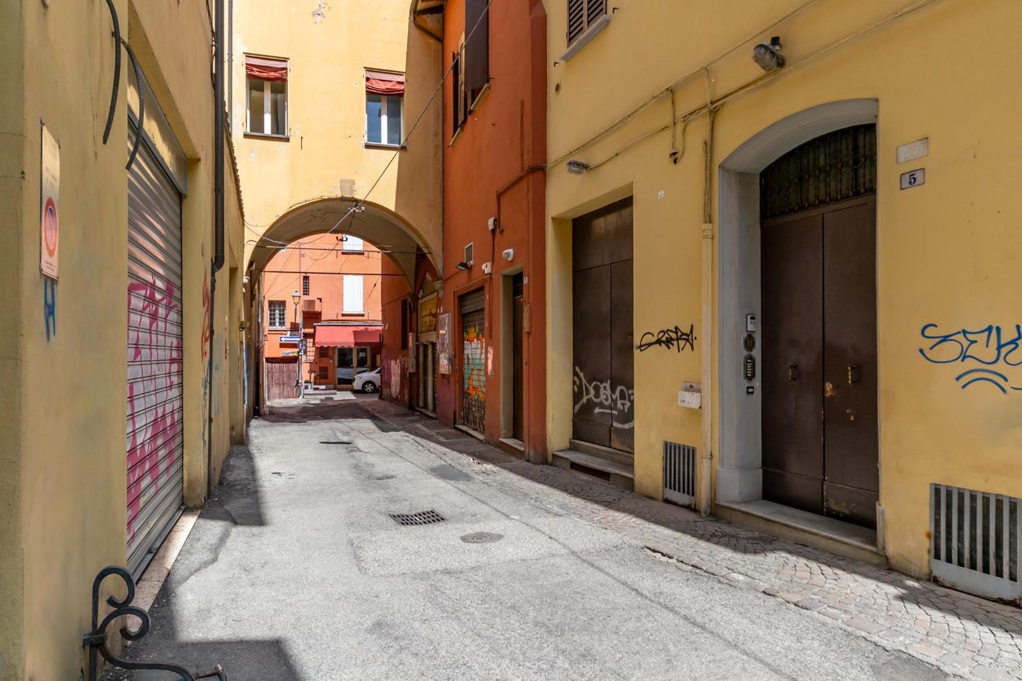Apartment Amos - 5 Minutes From Piazza Maggiore Bologna Eksteriør bilde